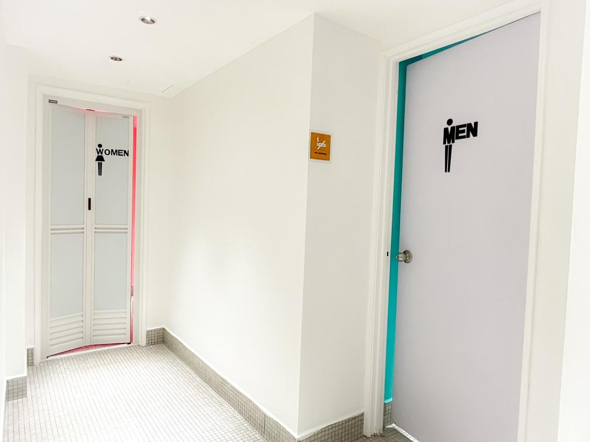 Hotel Sleep Box Penang George Town Esterno foto